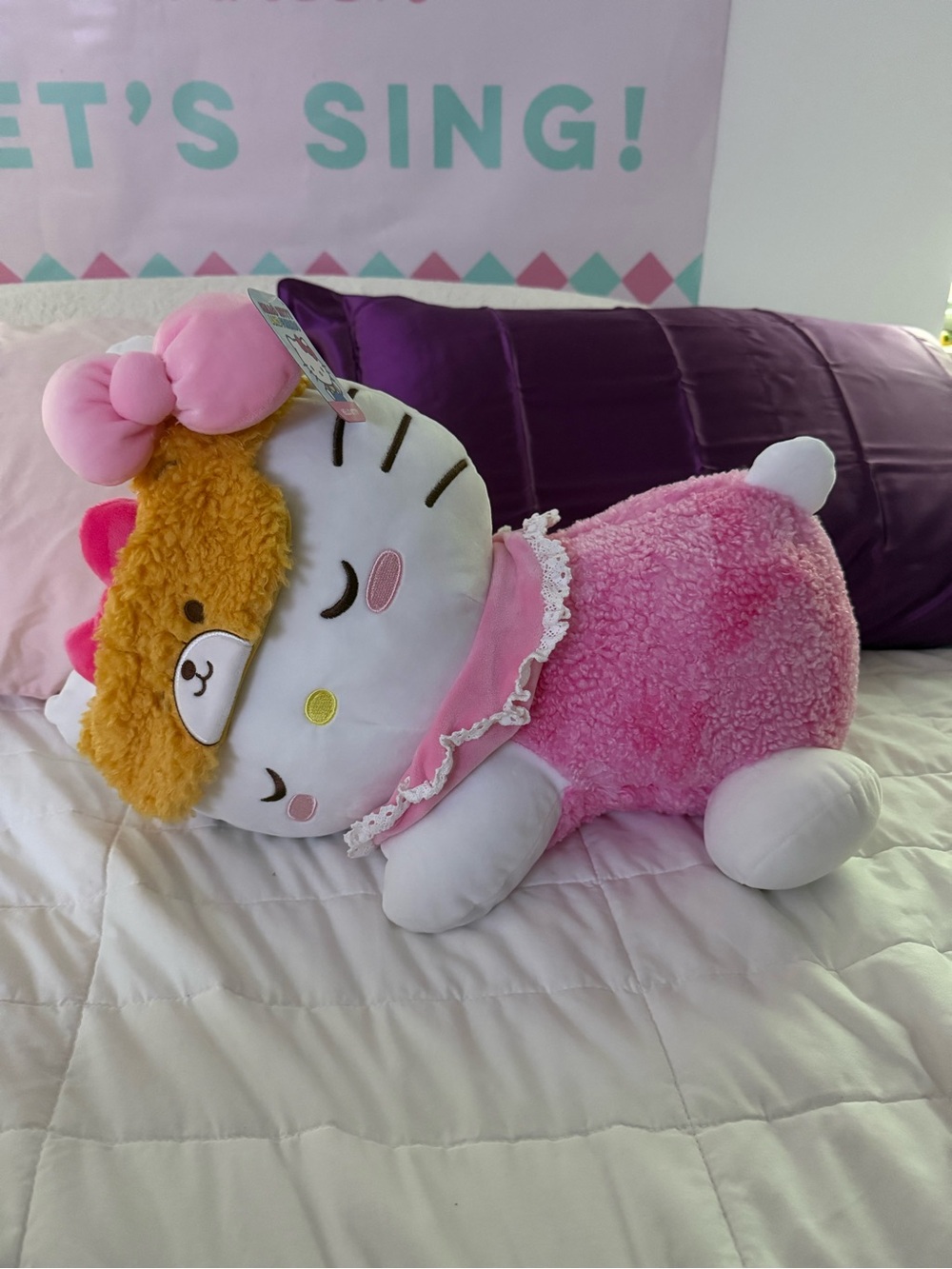 Hello Kitty & Friends Sanrio Sleeping Plush
NWT 18"